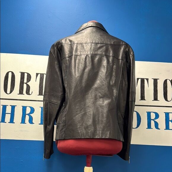 Versace Black Lightweight Shirt Jacket with Fold-Down Collar - Picture 3 of 5